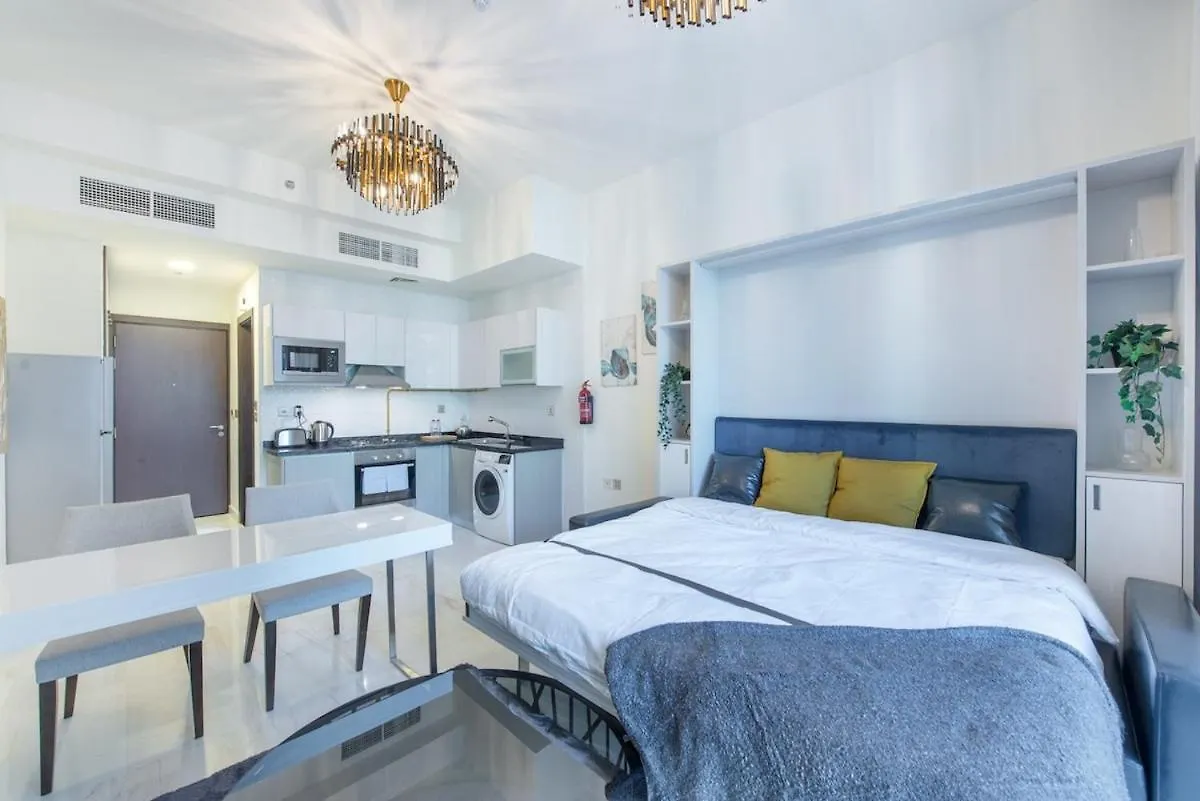 דובאי Awesome Studio Apartment With Burj Khalifa View At Business Bay 0*,  איחוד האמירויות הערביות